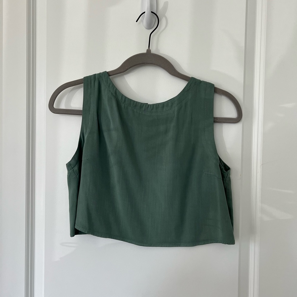 Petal and Pup Crop - Size 4